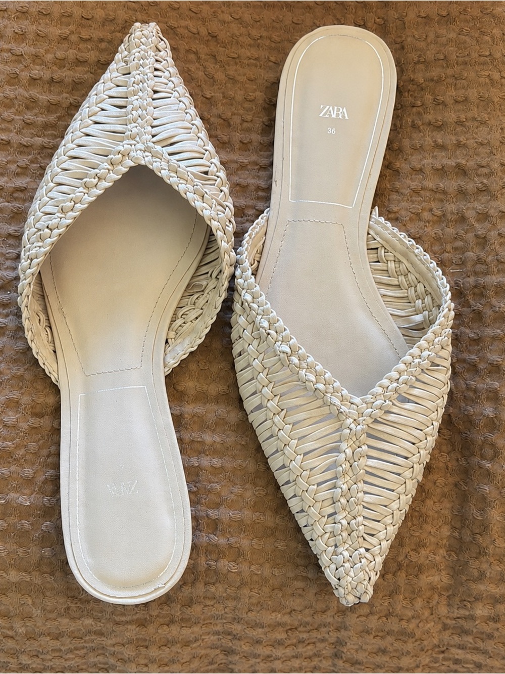 Zara Beige Woven Pointed-Toe Slip-On Mules sandals size 36 or Women’s US 6